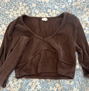 Garage Brown Crop Long Sleeve thumbnail 1