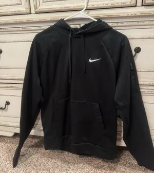 Black Nike Hoodie thumbnail 1