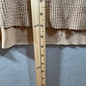327 | Aerie Women Medium Oversized V-Neck Waffle Knit‎ Thermal Sweater Tan thumbnail 5
