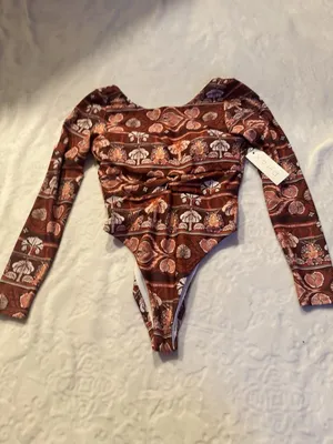 Phax Swim Women's Size Medium Twist Front Long Sleeve One Piece Warm Brown NEW thumbnail 4
