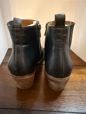 Frye Alton Chelsea Boots Women 6M Black Leather Ankle Boot Block Heel thumbnail 6