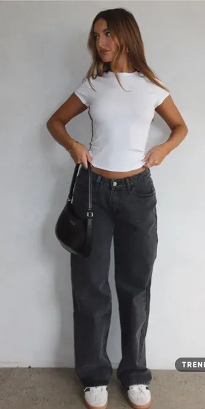 White Fox Boutique Jeans thumbnail 1