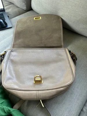 Vintage tan leather Hartmann crossbody bag old money gold tone hardware thumbnail 3