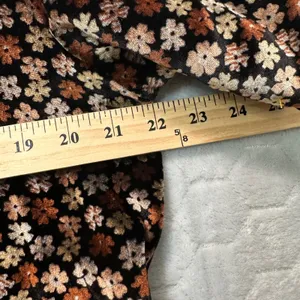 Madewell Floral Burnout Velvet V Neck Puff Sleeve Top Black Brown L Coquette thumbnail 6