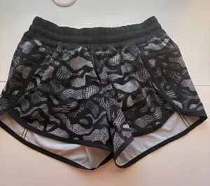 Lululemon‎ Tracker Short V Women Size 6 Black White Abstract Print Running thumbnail 1