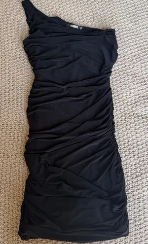 Missguided Black One Shoulder Ruched Mini Dress thumbnail 1