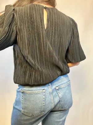 Evereve Top Black Volume Sleeve thumbnail 5