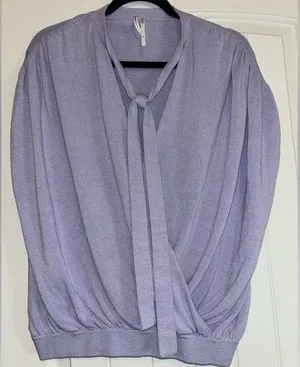 Anthropologie Women’s Lavender Crisscross Sweater Top Sz Medium thumbnail 1