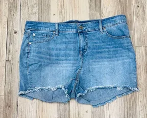 Torrid denim shorts raw hem size 18 thumbnail 6