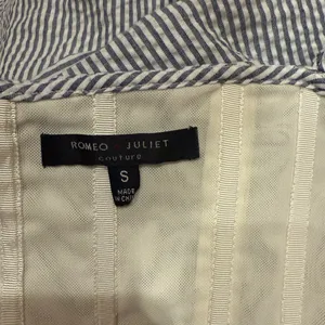 Romeo and Juliet couture off the shoulder pin stripe ruffle sweetheart neck SM‎ thumbnail 5