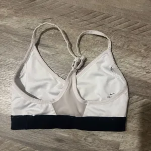 Nike Indy Sports Bra thumbnail 2