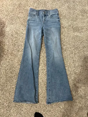 Express 70s flare mid-rise jeans thumbnail 3