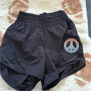 Lululemon x madhappy shorts thumbnail 1