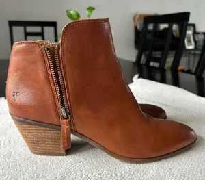Frye  Tan Leather Ankle Boots thumbnail 9