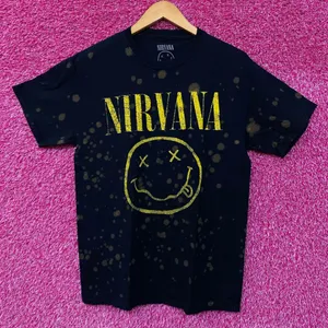Nirvana Nevermind Bleach Dye Grunge Rock Tshirt size Medium thumbnail 1
