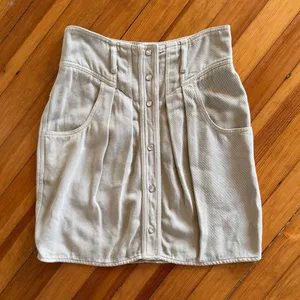 Isabel Marant Etoile Tigrane Mother of Pearl Button Front Mini Skirt in Ecru thumbnail 1