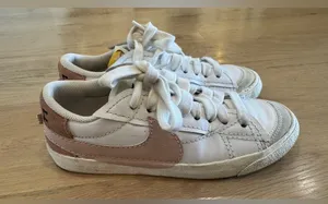 Nike Women's Blazer Low 77 Jumbo pink white size 8.5 thumbnail 2