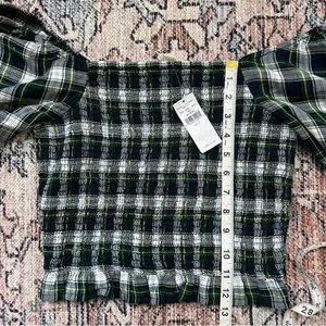 American Eagle NWT Trendy Plaid Puff Sleeve Top Green Navy White Smocked Crop thumbnail 8