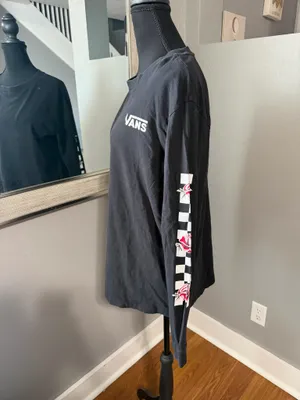 Vans black long-sleeve skater t-shirt checkered & rose graphics size XL. thumbnail 4