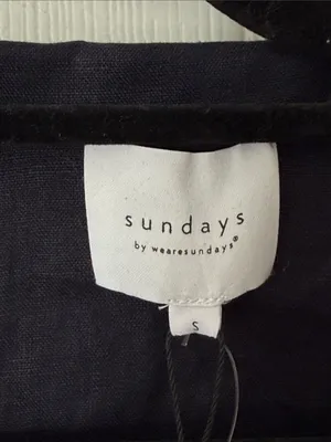 Sundays Tula Navy Linen Blend Cropped Twist Front Shirt NWT S thumbnail 2
