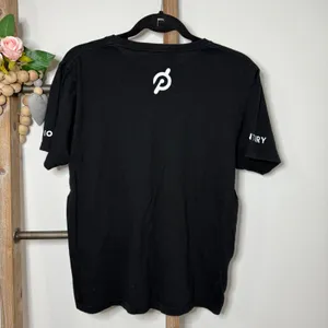 Peloton Black T Shirt Women's Size Medium 100 Century Logo Athletic thumbnail 4