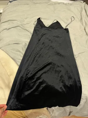Zara velvet midi dress thumbnail 3