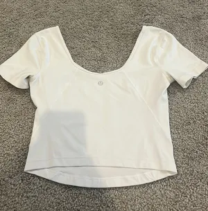 Lululemon Short Sleeve Crop Top thumbnail 1
