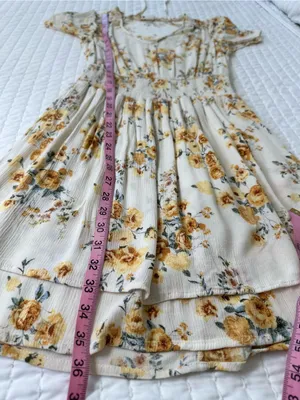 Love Crazy Women's M Cream Floral Smocked-Waist Mini Dress V-Neck/Ties Front thumbnail 4