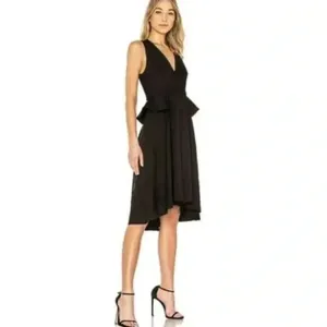 Elliatt Revolve Rapture Black Ruffle Trim V-Neck Dress Size Small NWT cocktail thumbnail 2