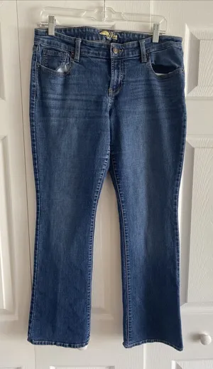Old Navy The‎ Diva Bootcut Jeans Womens Size 12 Short Blue Denim Y2K Cotton thumbnail 1
