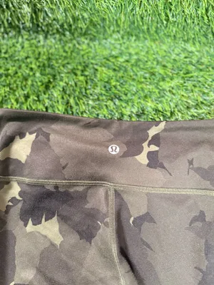 Lululemon High Rise Leggings Size 4 Dark Green Floral Camo Print thumbnail 6