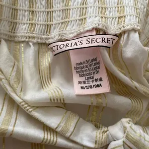 Victoria’s Secret Gold Striped Tie-Front Cami Top Size M – Adjustable Straps thumbnail 3