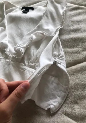 Forever 21 White Cropped Top thumbnail 5