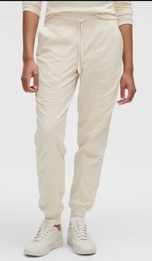 Lululemon Joggers thumbnail 1