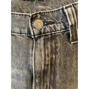 Levi's Premium Straight Leg Jeans Charcoal Wash Denim Black Women's Size 32x30 thumbnail 4