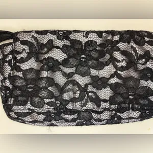 Victoria’s‎ Secret Y2K Floral Lace Wristlet Black and Gray Lace Clutch thumbnail 6
