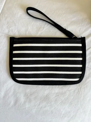 Lands End Pouch thumbnail 2