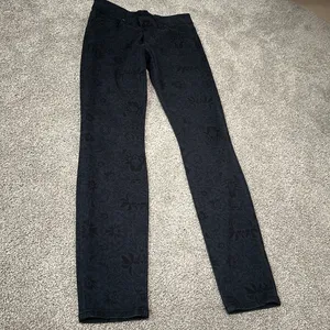 Cabi Lace Print‎ Skinny Jeans Style# 3195 Size 0 thumbnail 6