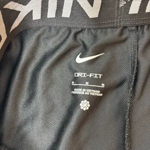 Nike Black Athletic Shorts‎ with Elastic Waistband size M thumbnail 7