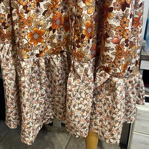 BiBi Floral mini dress, flutter sleeves, button thumbnail 9