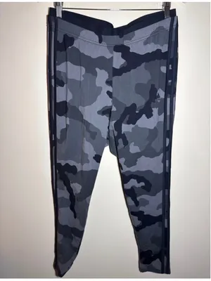 Women's Adidas Pink Camo Leggings Size 2XL Tight Fit thumbnail 2