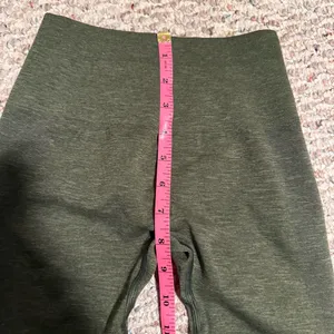 Alphalete Amplify Dusty Green Oak Evergreen Legging- Size XS thumbnail 12
