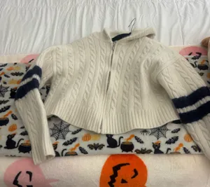Wool zip up thumbnail 1