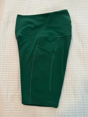 Lululemon Align High-Waisted Shorts 6" thumbnail 3