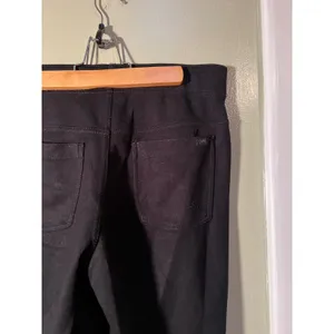 HUE Women's Size Medium Pontease Cropped Flare Pant Black Pull On Stretch U23544 thumbnail 10