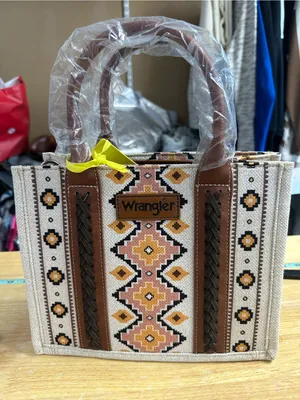 903. Wrangler chevron med purse nwt $79ret thumbnail 1