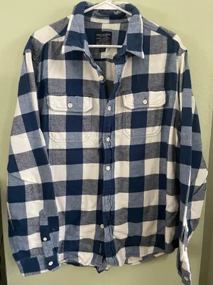 Outfitters Flannel thumbnail 1