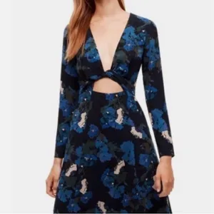 Aritzia Wilfred Aubagne Black Blue Cutout Long Sleeve Midi Dress size 4 $175 thumbnail 4