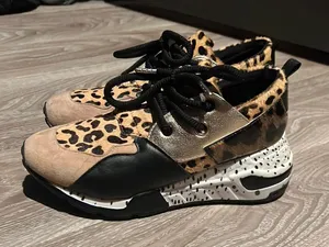Steve Madden Platform Tennis Shoes thumbnail 1