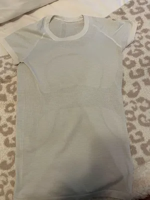 White Lululemon Swiftly Short Sleeve thumbnail 1